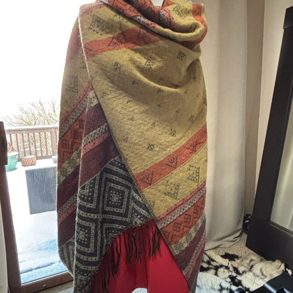 Love Stitch poncho 💙💛❤️